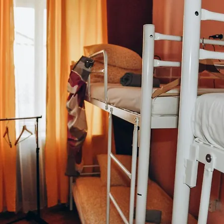 Vandrarhem Hostel Motion *