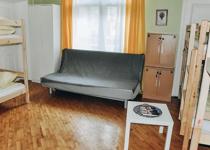 Hostel Motion بيت شباب *